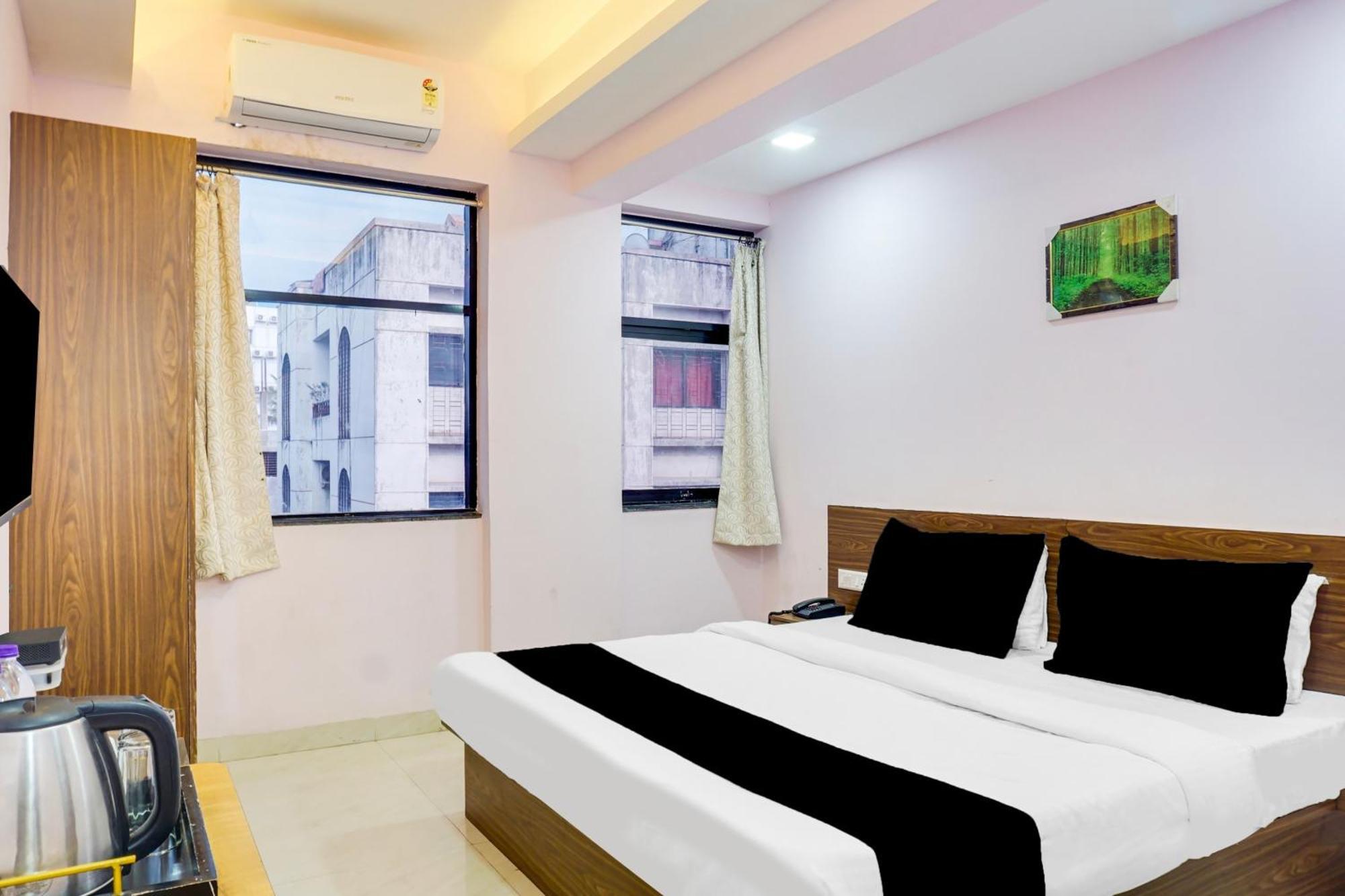 Super Collection O Chandan Nagar Kharadi Formerly Kharadi Hotel