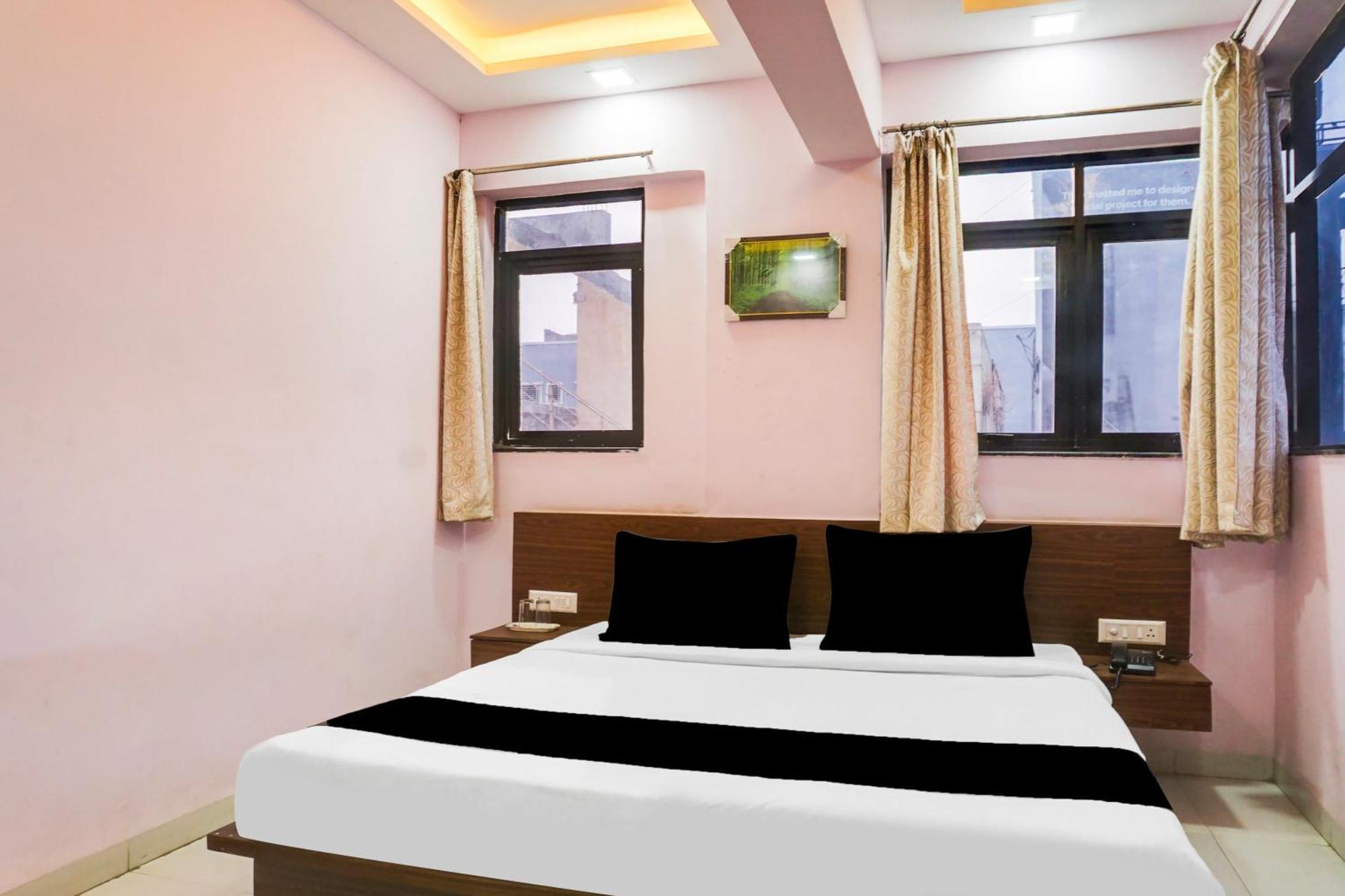 Super Collection O Chandan Nagar Kharadi Formerly Kharadi 4*